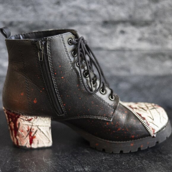 Michael Myers Zombie Peepshow Horror Boots - Size 8 - Bloody Horror Booties - Picture 8 of 13